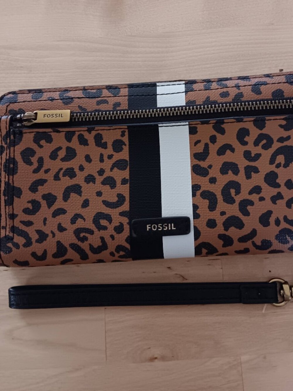 Fossil wallet